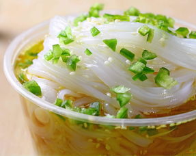 餐飲產(chǎn)業(yè)鏈中的核心角色 批發(fā)商、生產(chǎn)商、供應(yīng)商與現(xiàn)代化管理